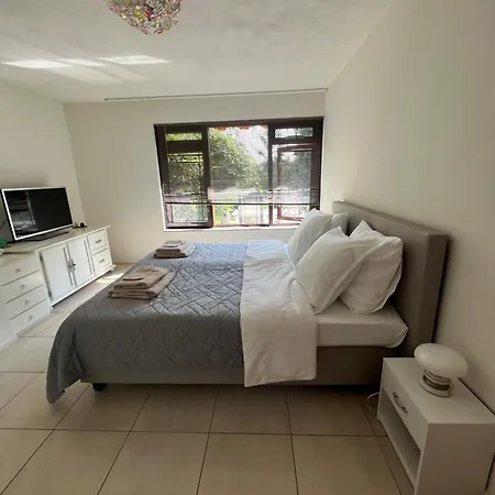 Met 1 Slaapkamer بيت للعطل